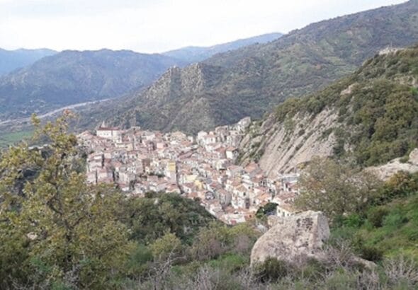 MOTTA CAMASTRA