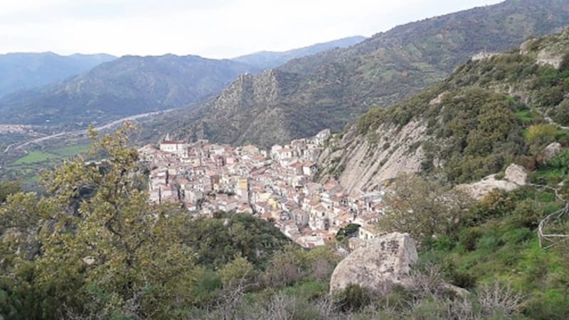 MOTTA CAMASTRA