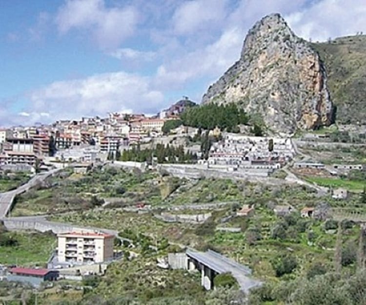 ROCCELLA VALDEMONE